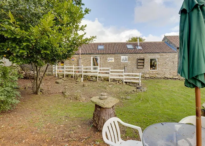Family Country Cottage With A Private Valley View