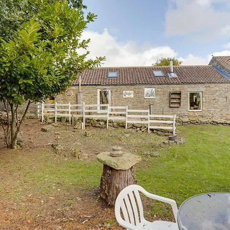 Family Country Cottage With A Private Valley View Scarborough Exterior photo