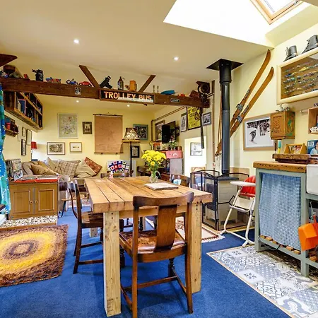 Family Country Cottage With A Private Valley View Scarborough Exterior photo